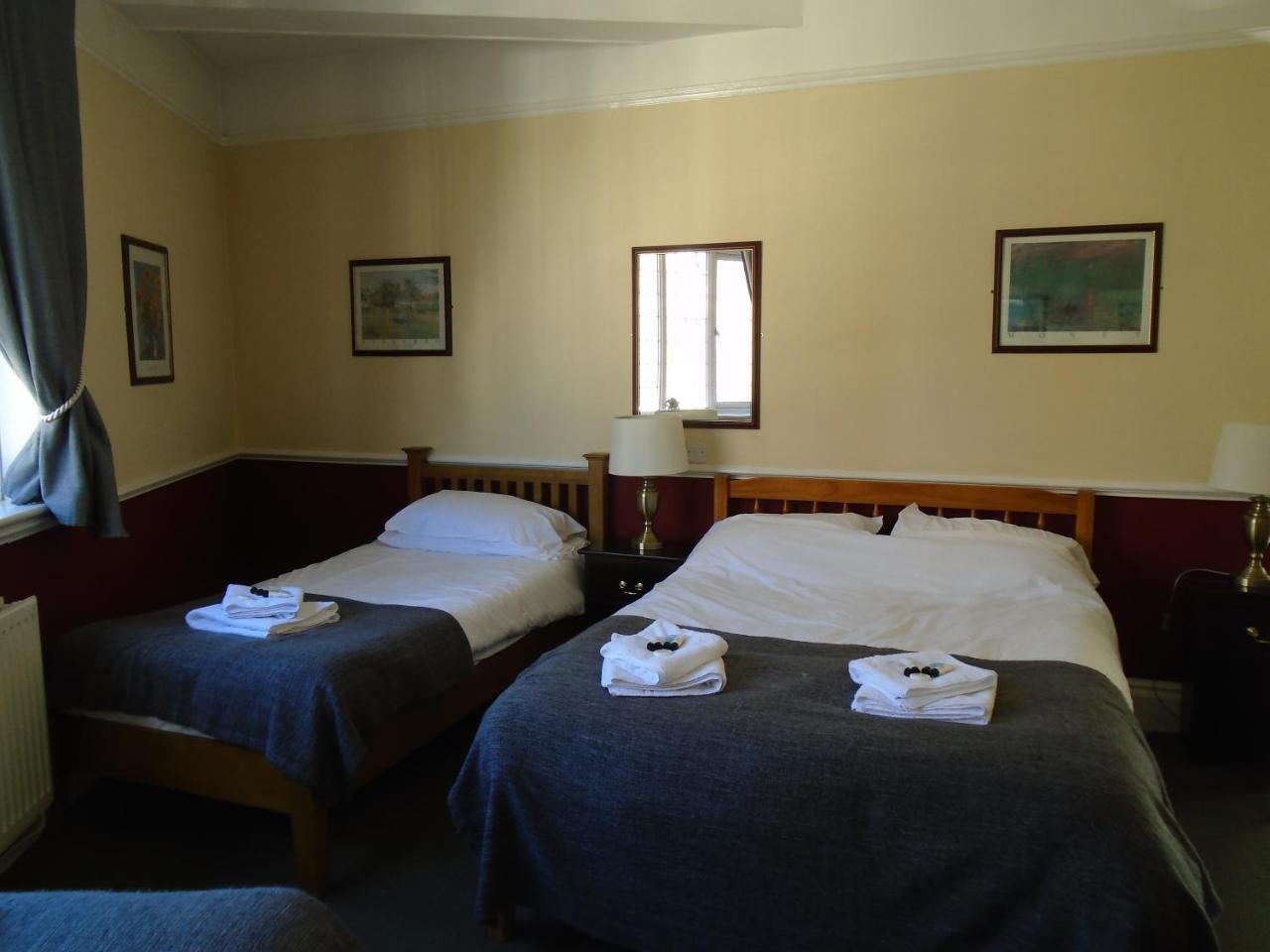 The Swan Pub 3*